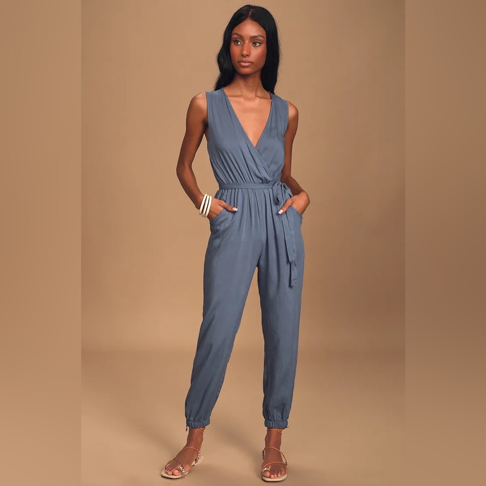 LULU’S Take On the Day Denim Blue Sleeveless Surplice Jumpsuit XS